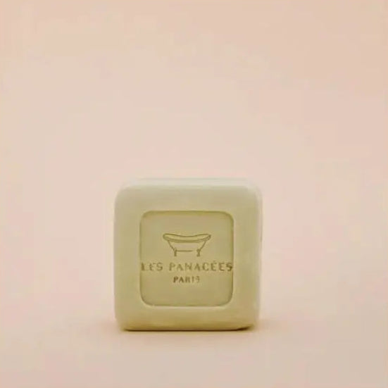 Barre de savon vert clair avec design baignoire pour après-shampoing solide naturel