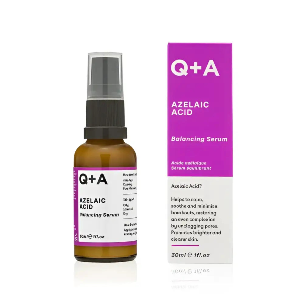 Bouteille en verre marron avec pompe et boîte violette Q+A Azelaic Acid Serum pour sujets aux imperfections