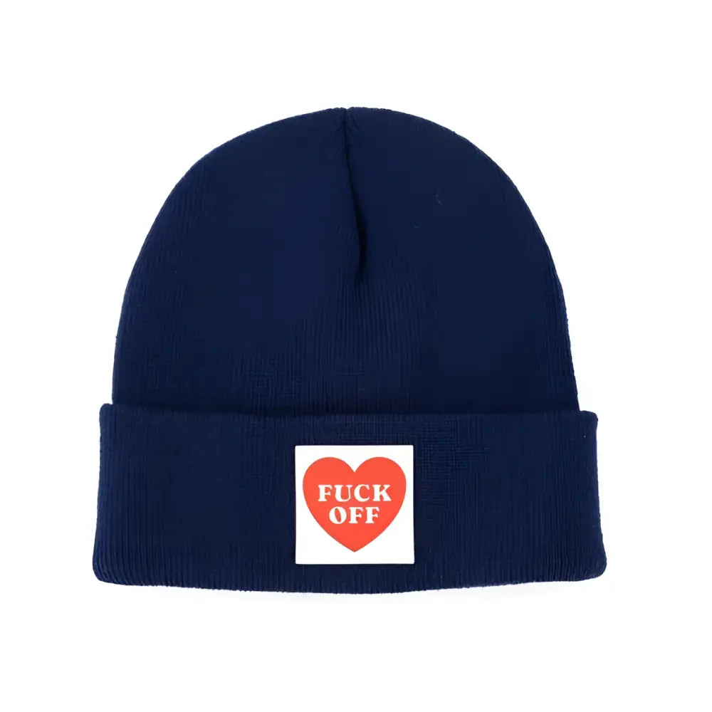 Bonnet bleu en tricot marine avec patch cœur rouge fuck off