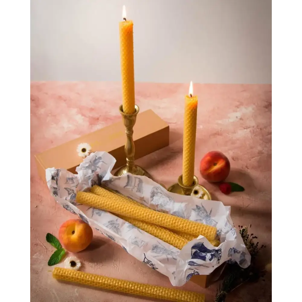 Bougies chandelles en cire d’abeille – Lucienne – boîte de 9