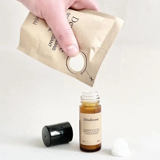 Déodorant rechargeable 30mL à bille, formule douce pour routine quotidienne