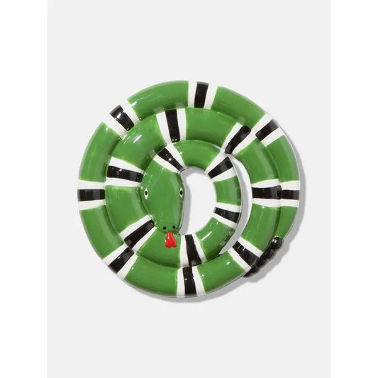 Flotteur piscine serpent vert rayé noir blanc langue rouge, design audacieux pour salle à manger