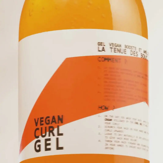 Bouteille orange de gel coiffant fixateur boucles vegan d’origine naturelle