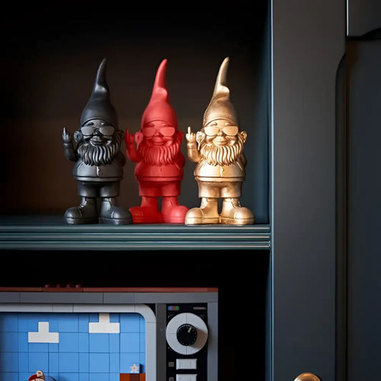 Trois nains Bernardo au design audacieux en noir, rouge et or, lunettes et gestes, 50 cm