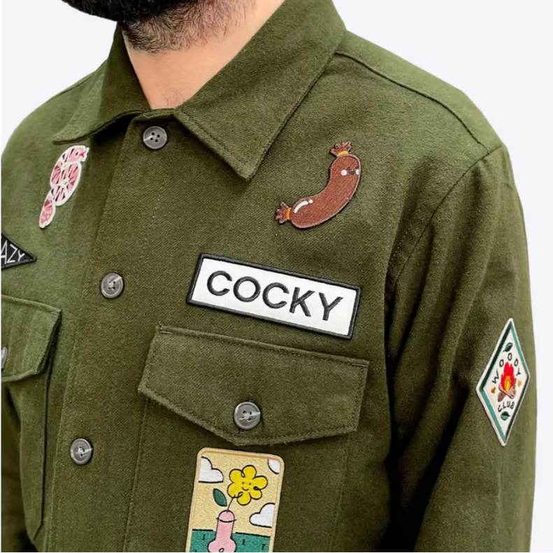 Chemise vert olive avec patch thermocollant Patch Whoopsy Daisy pour un look cool