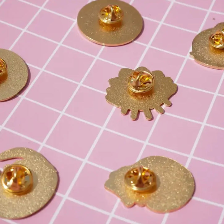 Dos de six pins en doré à clipser avec butterfly clutches, bijou fantaisie cool