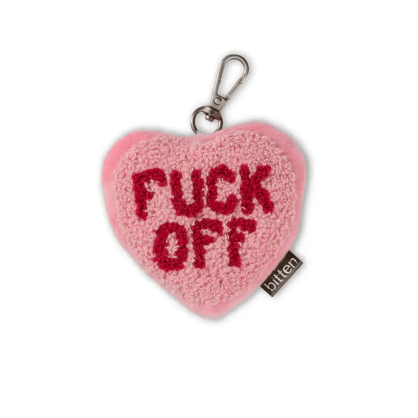 Porte-clés original en forme de cœur rose avec texte brodé rouge, parfait comme porte-clé fun