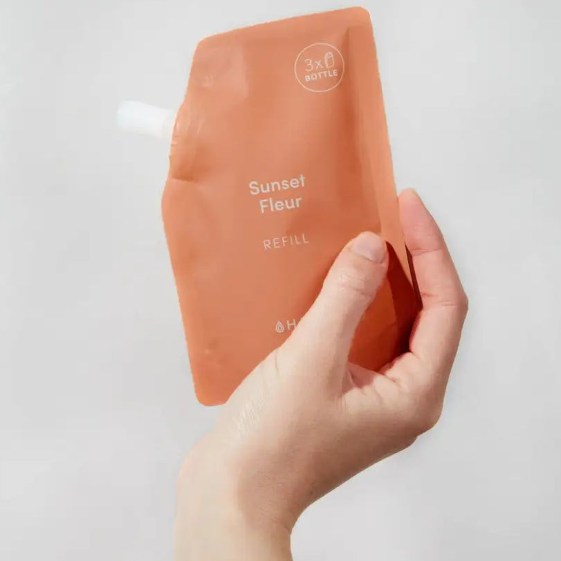 Pochette orange Recharge pour savon mains aux probiotiques Sunset Fleur, facile à remplir