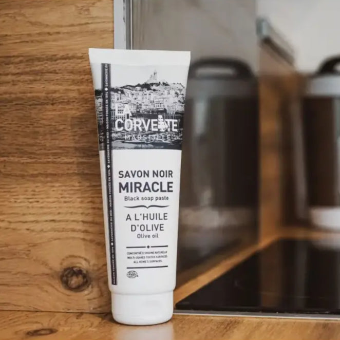Tube de savon noir concentré en pâte à l’huile d’olive pour soin naturel