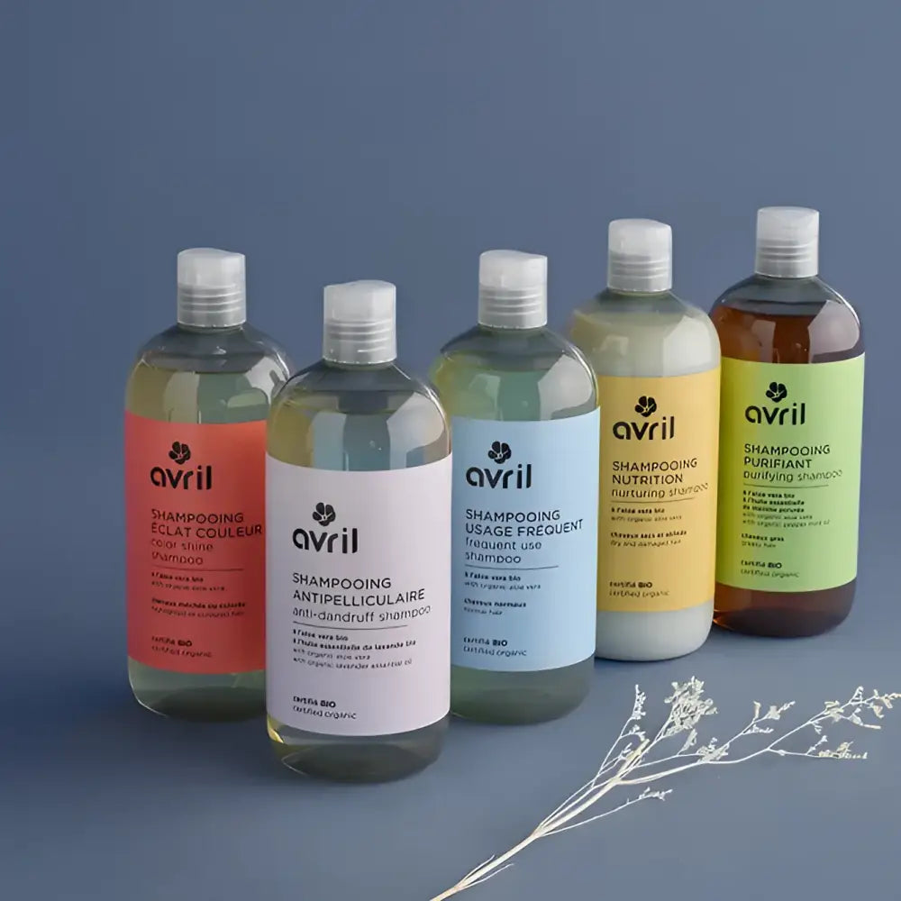 Cinq bouteilles de Shampoing anti-pelliculaire Avril avec huiles essentielles pour un cuir chevelu sain