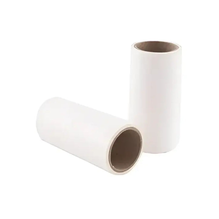 Deux recharges de rouleau adhésif pour efficacité immédiate, format compact