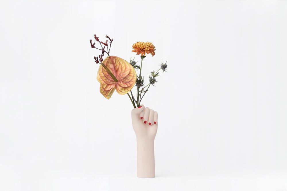 Vase girl power