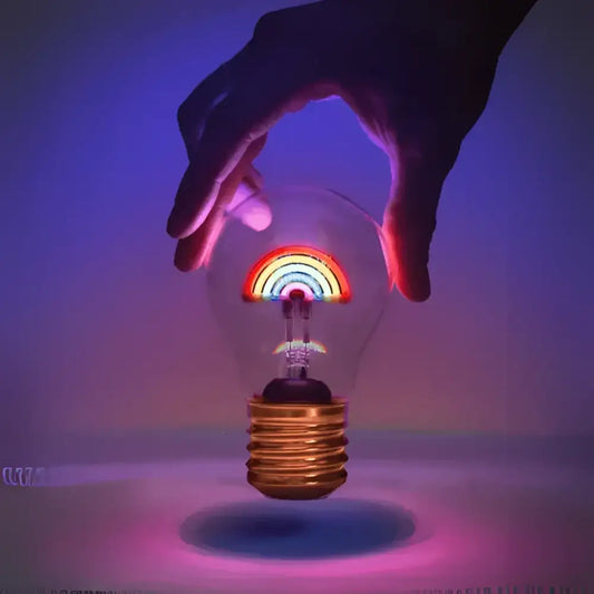 Ampoule arc en ciel sans fil avec un filament lumineux, l’effet d’un filament unique