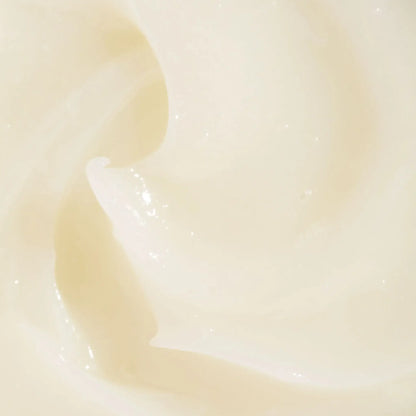 Texture crémeuse de Baume Multi-Usage Au Monoï pour peaux sensibles