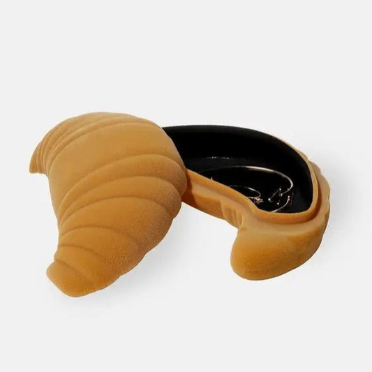 Boite croissant avec finition douce, idéale pour petits objets et touche ludique