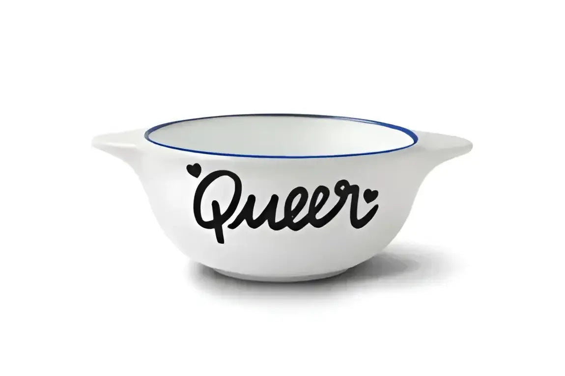 Bol breton queer blanc avec anses et bord bleu, savoir-faire artisanal
