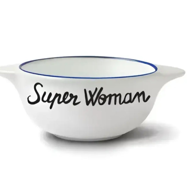 Bol Breton revisité en céramique blanche avec bord bleu et super woman en noir
