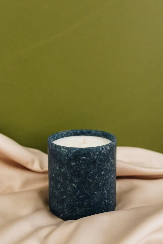 Bougie parfumée La Belle Mèche figuier, bleu tacheté cylindrique