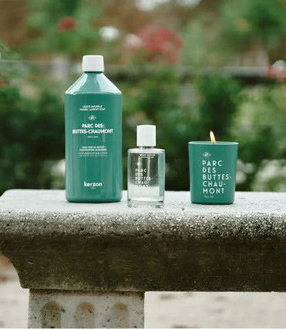 Bougie Parc des Buttes-Chaumont 190g en verre teal-vert, ambiance apaisante Kerzon