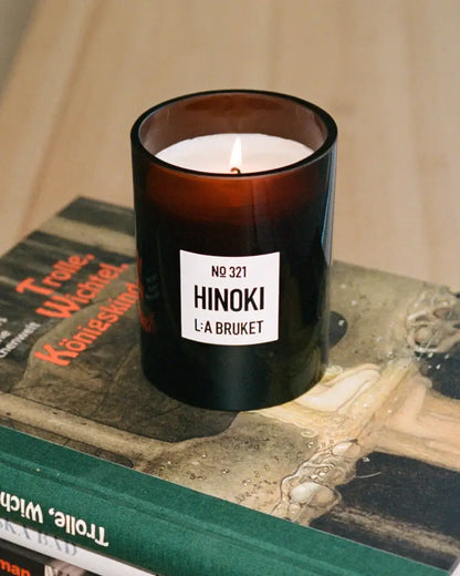 Bougie parfumée Hinoki vert ambré 260g, cire végétale dorigine suédoise