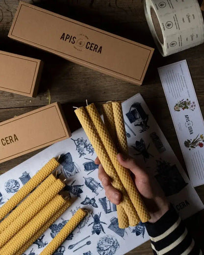 Faisceaux de bougies chandelles texturées en cire d’abeille pour instants précieux