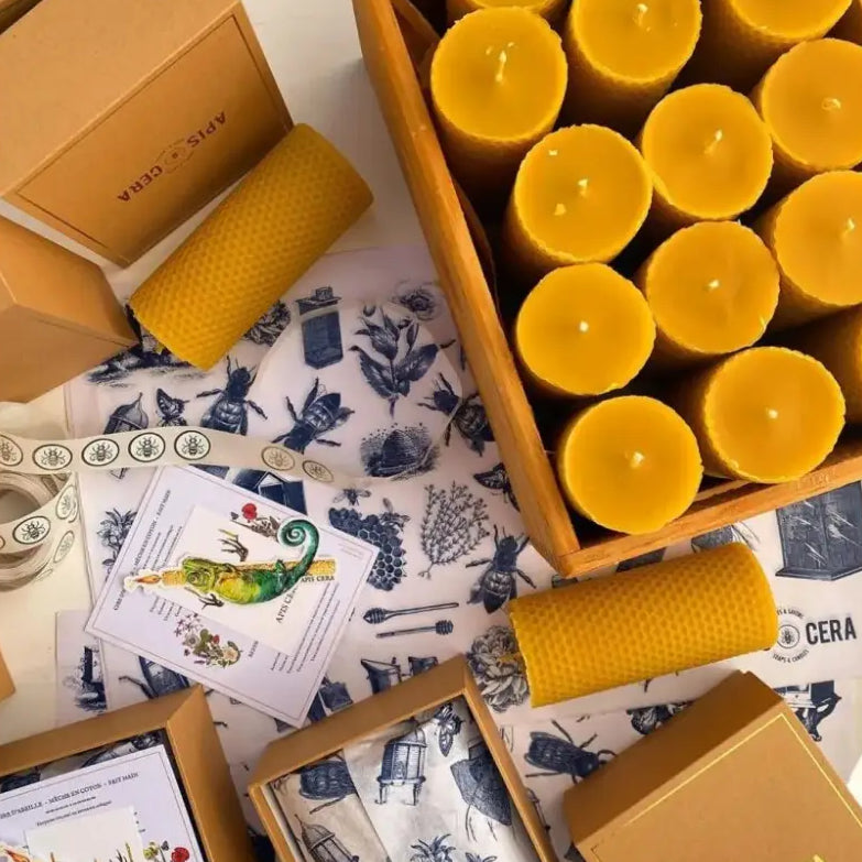 Bougies en cire d’abeille Ambroise jaunes cylindriques pour une ambiance chaleureuse