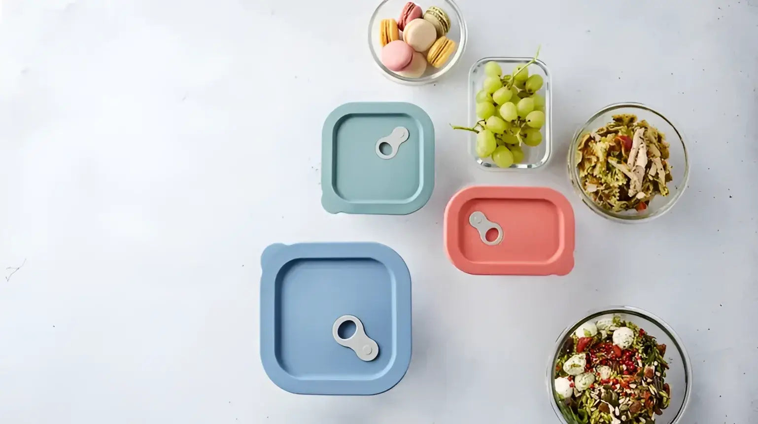 Bouteille alimentaire rectangulaire en verre 320ml avec couvercle silicone rose et évent vapeur