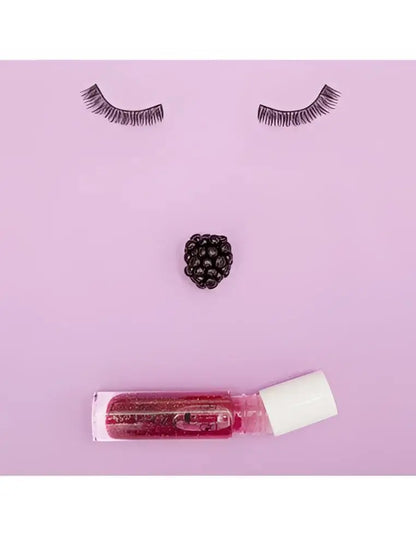 Brillant à lèvres rose pailleté Mûre pour routine beauté enfant