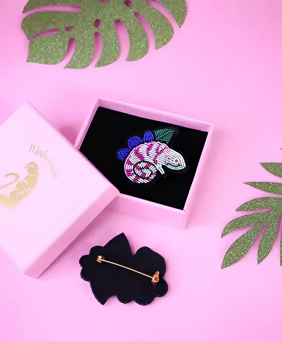 Broche caméléon beaded avec design unique, touche d’originalité vibrante