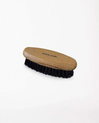 Brosse à barbe en bois de hêtre ovale aux poils noirs
