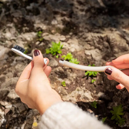 Brosse à dents écologique Edith medium tête interchangeable anti-déchets plastiques