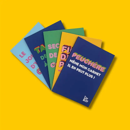 Carnet kiff kiff Peuchère avec finition soft touch et petits dessins colorés