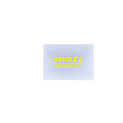 Carte bleue format pratique avec texte jaune désolé pour ce que jai dit quand jétais saoul, design épuré et typographie efficace