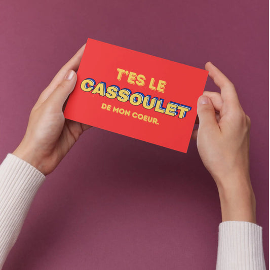 Carte postale vibrante rouge : t’es le cassoulet de mon cœur, plat parfait !
