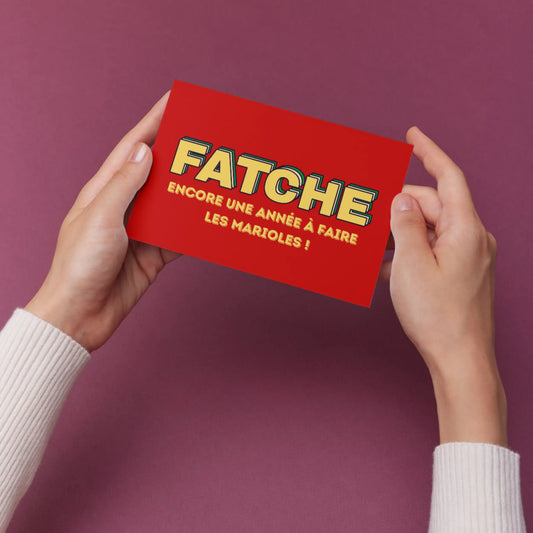 Carte postale Fatche vibrante rouge avec texte jaune, kiff kiff super équipe !