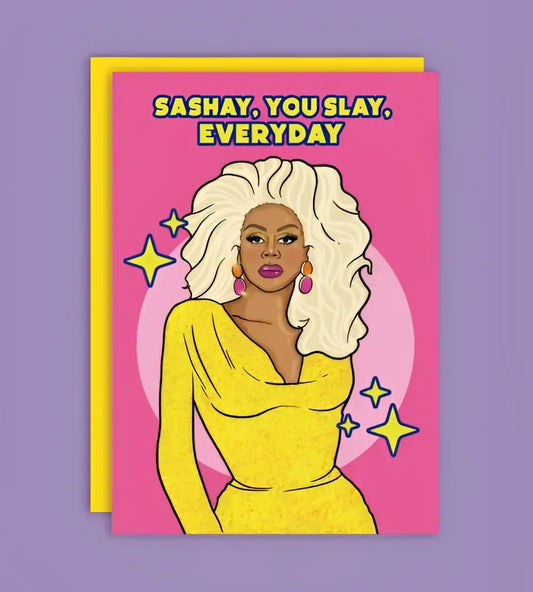 Carte postale RuPaul rose vibrante avec robe jaune et message inoubliable