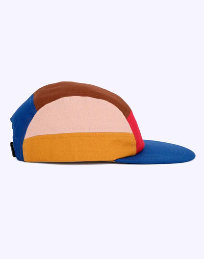 Casquette Trouser Snake : casquette à cinq panneaux multicolores bord bleu