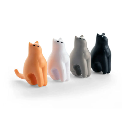Ensemble de 4 figurines chats porteurs sachets de thé minimalistes
