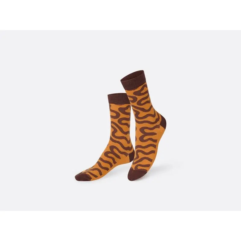 Chaussettes inspirées pâtisserie française eclair au chocolat, rayures orange et marron