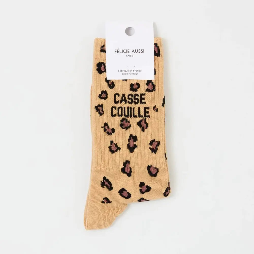 Chaussettes casse couille au motif léopard beige, allure décalée