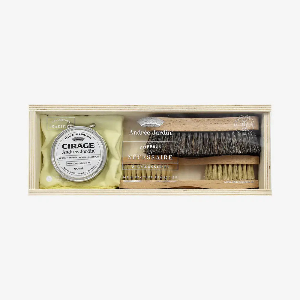 Coffret d’entretien cirage chaussures avec brosses et cire d’abeille