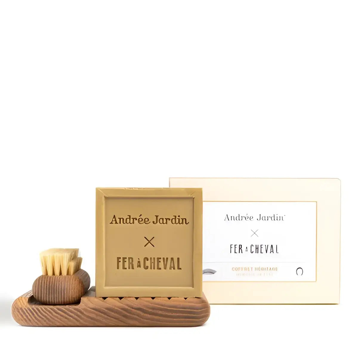 Coffret artisanal savon pur sur bois noble Andrée Jardin x Fer de Cheval