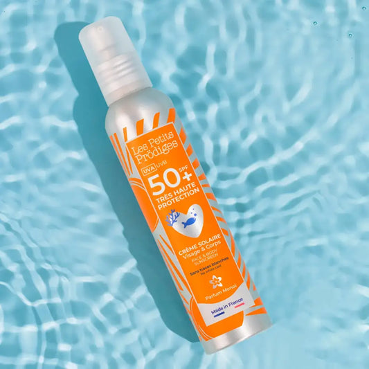 Crème solaire visage et corps SPF50+ résistante à l’eau en spray orange et argent