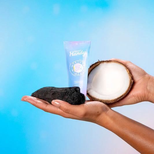 Tube dentifrice menthe intense 60ml avec charbon végétal pour sourire éclatant