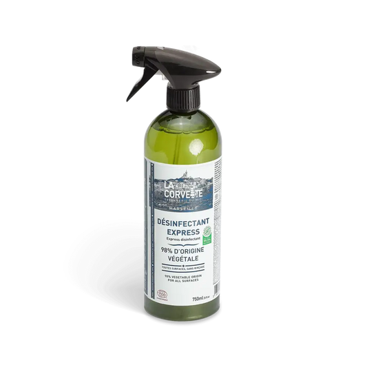 Spray désinfectant vert dans une bouteille de Desinfectant Express 750 ml pour aux produits