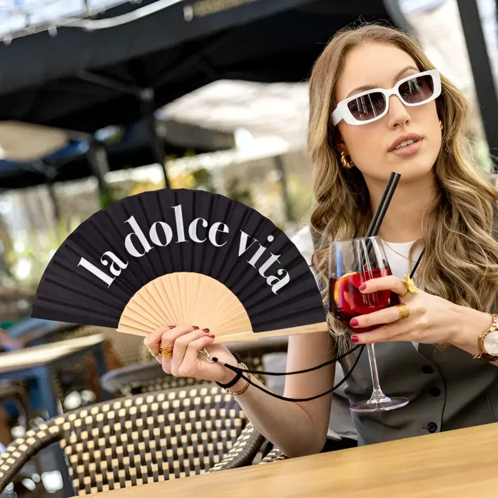 Eventail noir la dolce vita
