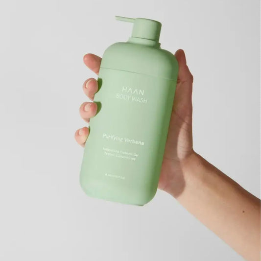 Gel douche hydratant aux probiotiques verveine dans un flacon vert pâle