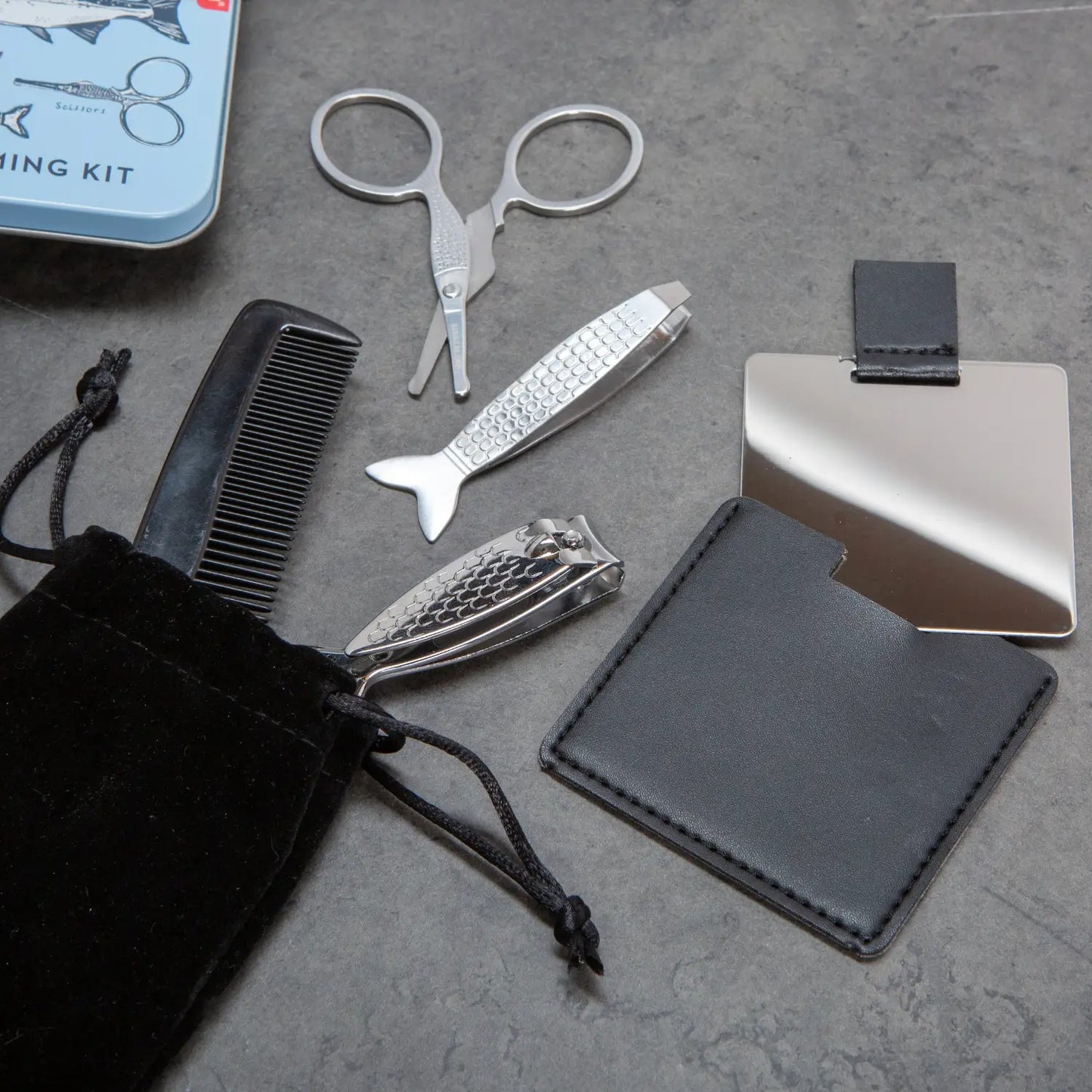 Tire-bouchon poisson argenté écailleux avec pochette velours noir, kit voyage poisson