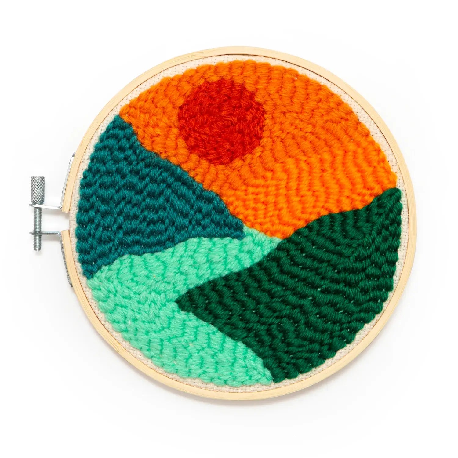 Kit broderie DIY paysage : tapisserie unique au punch needle coucher de soleil stylisé