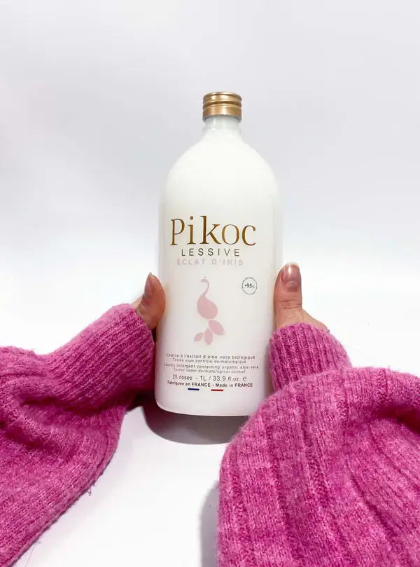 Bouteille blanche de lessive liquide éclat d’iris 1L, d’origine naturelle